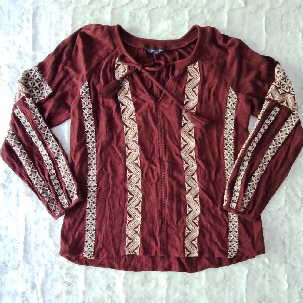 American Eagle maroon embroidery peasant top blouse.  Size S.